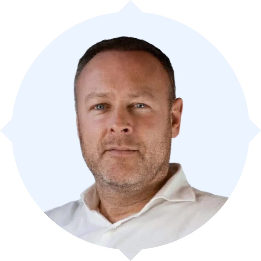 Photo of staff | traveltek